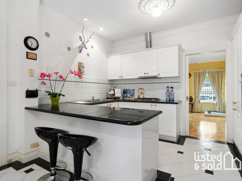 MALVERN EAST, VIC 3145 Australia